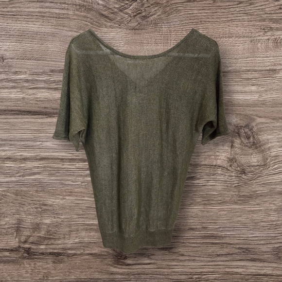 ⭐️Talbots Olive Deep Back V Sweater Size XS - Picture 1 of 4